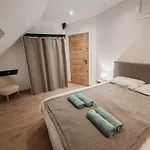 Longere Premium Spa,cinema & Piscine Villa *