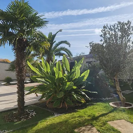 Grande Longère De Gamme 218m2, 10 Pers Billard Salon 70 M2 Villa