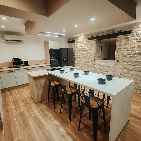 Longere Premium Spa,cinema & Piscine Villa