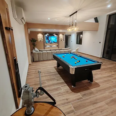 Longere De Charme Renovee - Depaysement Et Verdure *