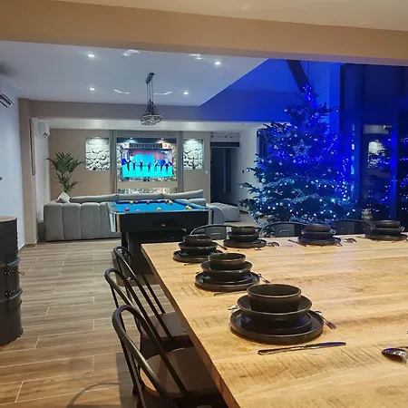 Grande Longère De Gamme 218m2, 10 Pers Billard Salon 70 M2 *