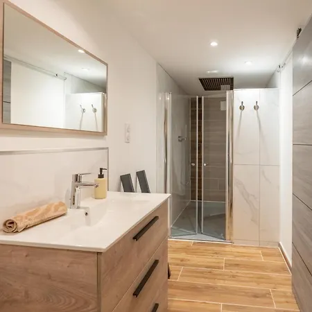 Longere Premium Spa,cinema & Piscine *