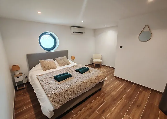 Longère de charme avec Spa, Piscine et Cinéma Villa Brancourt-en-Laonnois